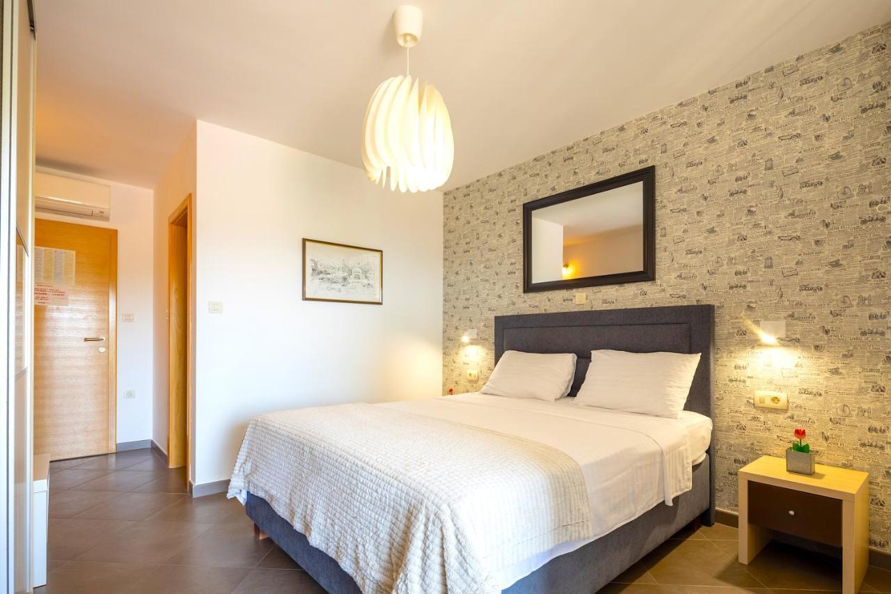 Island Hvar Seaside Villa Levanda With Beach, Pool & Seaview Hvar Town Exterior photo